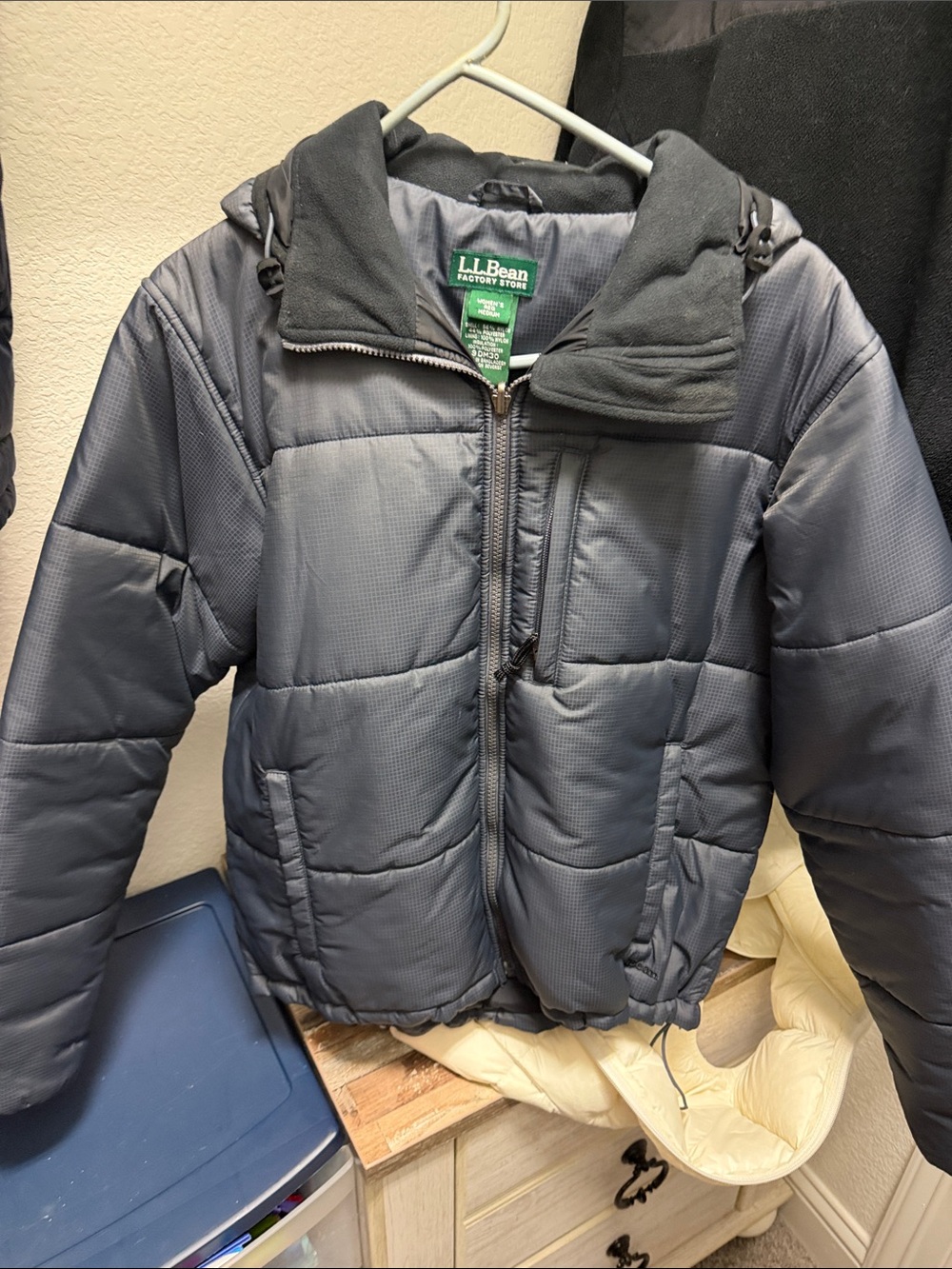 L.L. Bean Navy Puffer Jacket for Women with Hood
